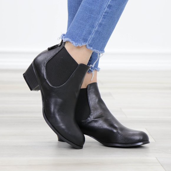 Black Faux Leather Low Cut Ankle Chelsea Boots - Picture 11 of 11